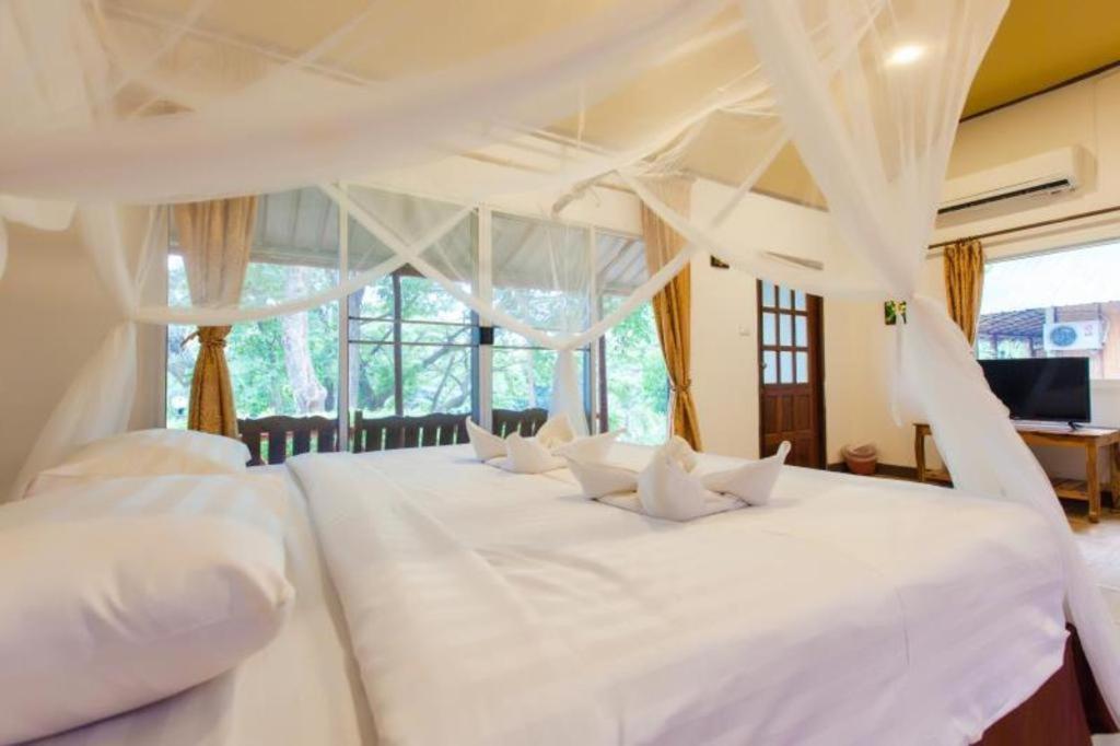 Varee Valley Resort And Restaurant Khon Kaen Exterior photo